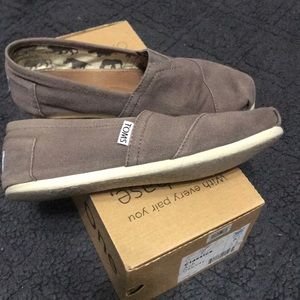 Ash canvas Toms
